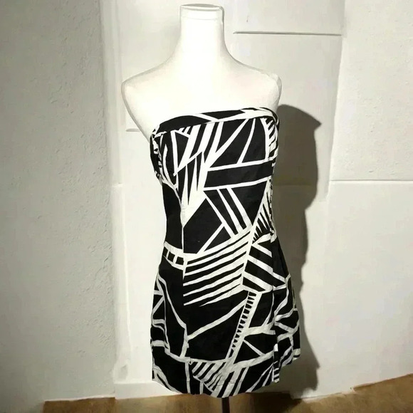 NWOT DYNAMITE LINEN BLEND MINI DRESS / wedding  guest dress S - Picture 2 of 7